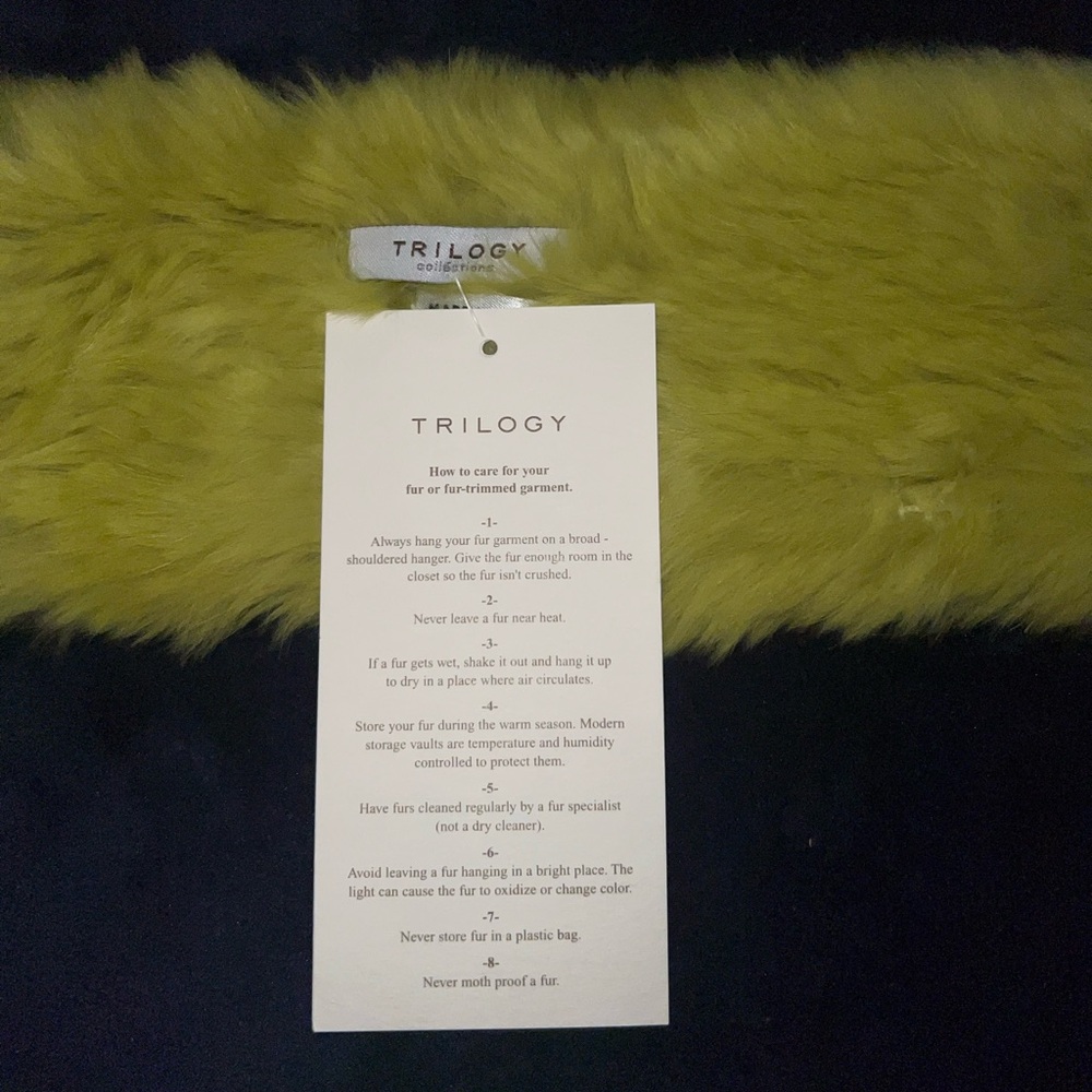 Brand New Trilogy Collections Green Rabbit Fur Scarf